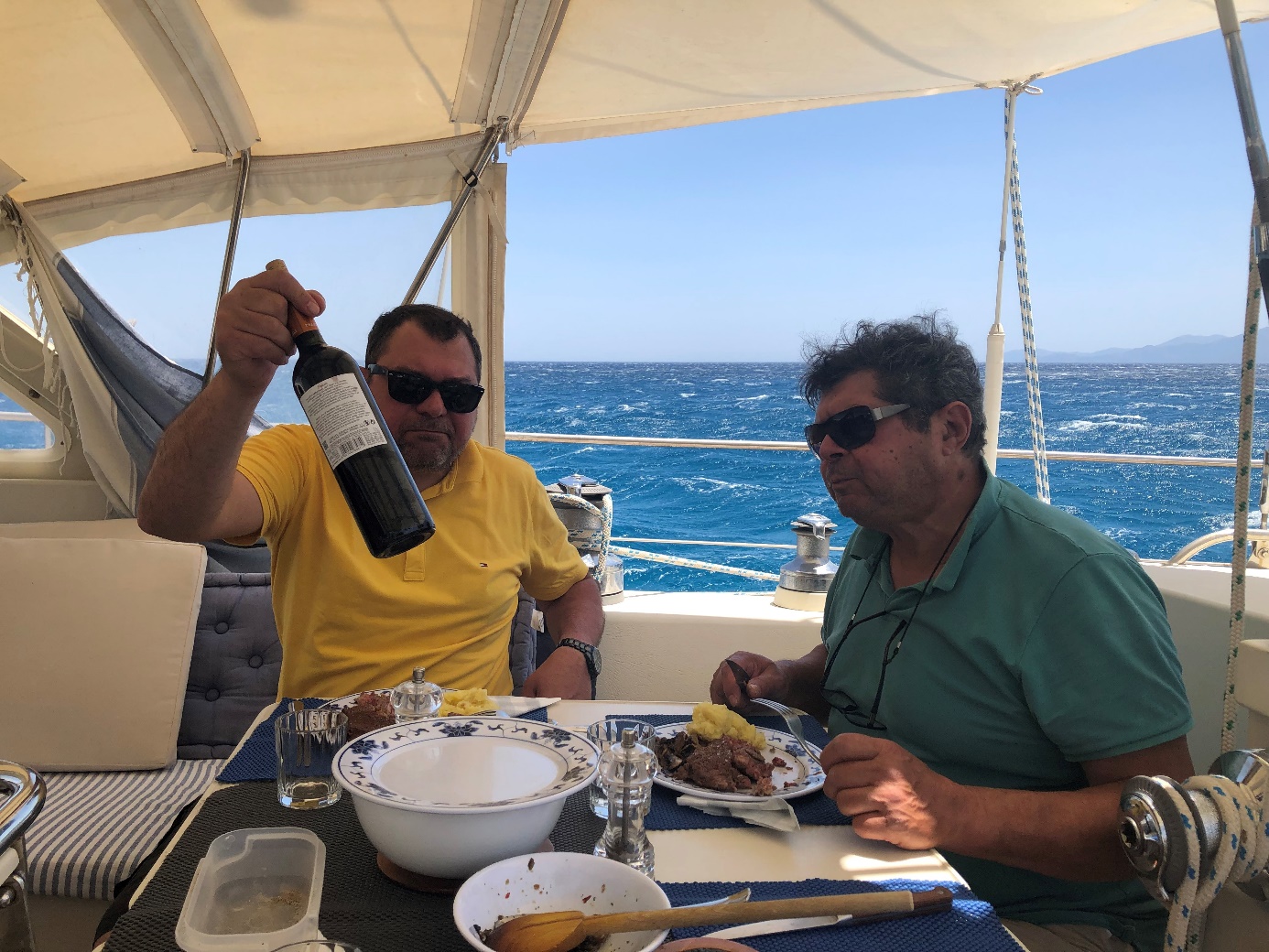 Une image contenant personne, ciel, extérieur, eau
Description générée automatiquement