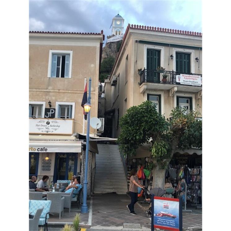 Une image contenant texte, tas
Description générée automatiquement