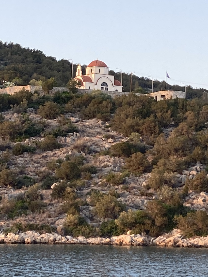 Une image contenant eau, extérieur, nature, rive
Description générée automatiquement