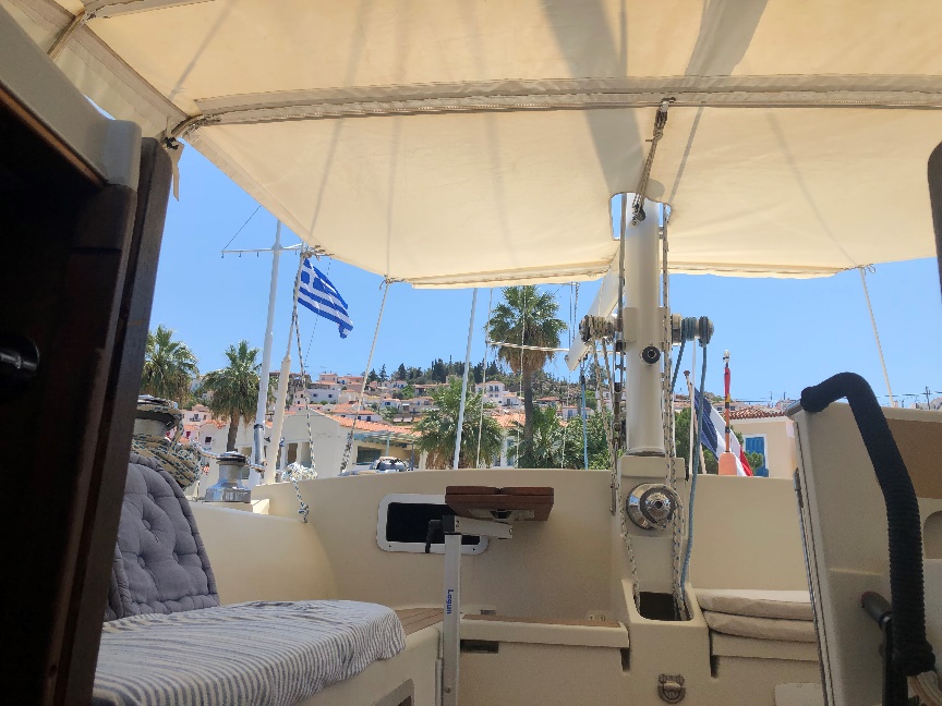 Une image contenant ciel, plein air, voile, bateau Description générée automatiquement