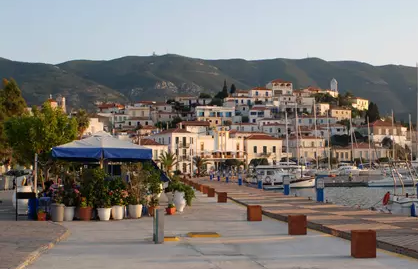 Une image contenant plein air, bâtiment, ciel, paysage Description générée automatiquement