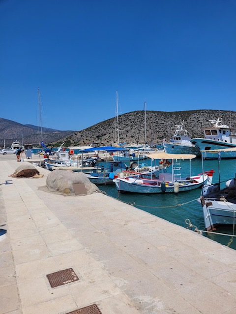 Une image contenant plein air, bateau, ciel, embarcation
Description générée automatiquement