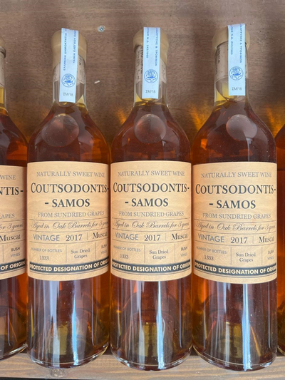 Une image contenant Bouteille en verre, bouteille, boisson, boisson alcoolisée
Description générée automatiquement