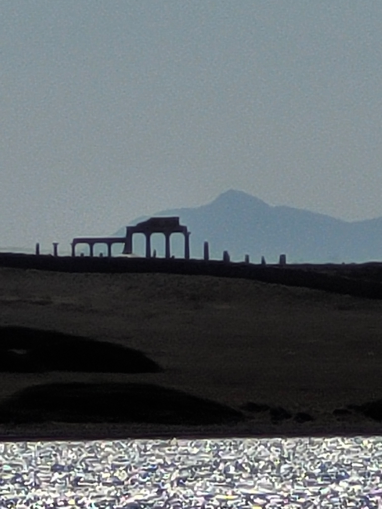 Une image contenant plein air, ciel, eau, lac
Description générée automatiquement