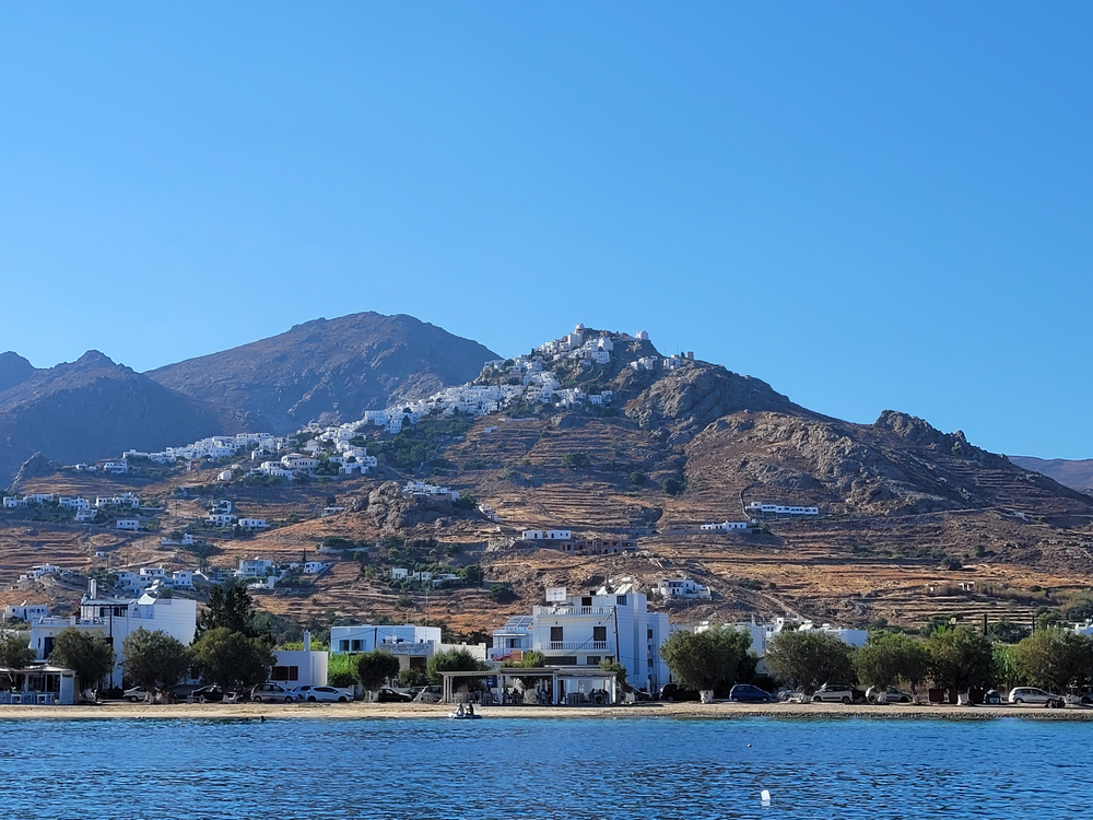 Une image contenant plein air, ciel, montagne, eau
Description générée automatiquement