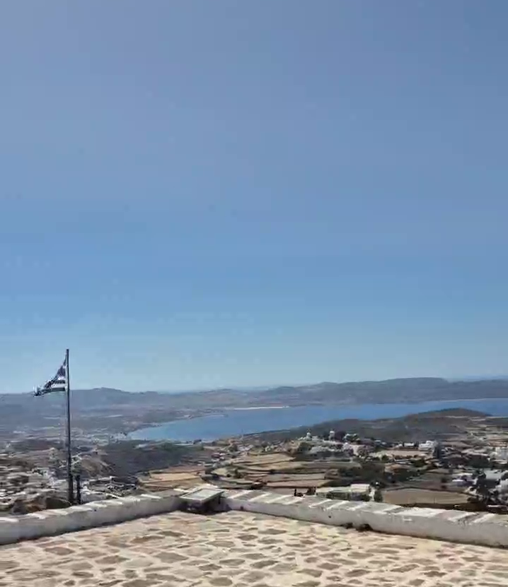 Une image contenant plein air, ciel, sol, paysage
Le contenu généré par l'IA peut être incorrect.