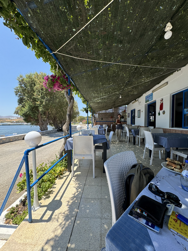 Une image contenant plein air, ciel, ombre, arbre
Le contenu généré par l’IA peut être incorrect.