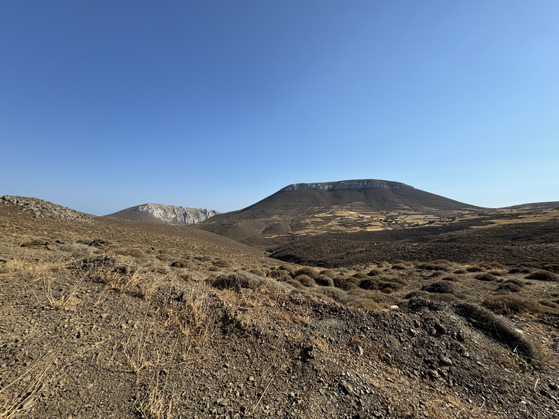 Une image contenant plein air, ciel, nature, montagne
Le contenu généré par l’IA peut être incorrect.