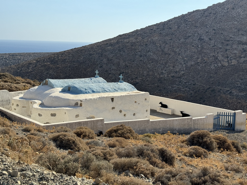 Une image contenant plein air, ciel, montagne, bâtiment
Le contenu généré par l’IA peut être incorrect.