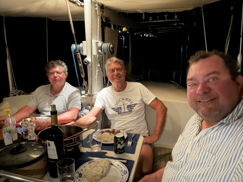 Une image contenant personne, habits, Visage humain, sourire
Le contenu généré par l’IA peut être incorrect.